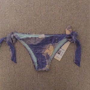 Roxy knitted surfer bikini NWT